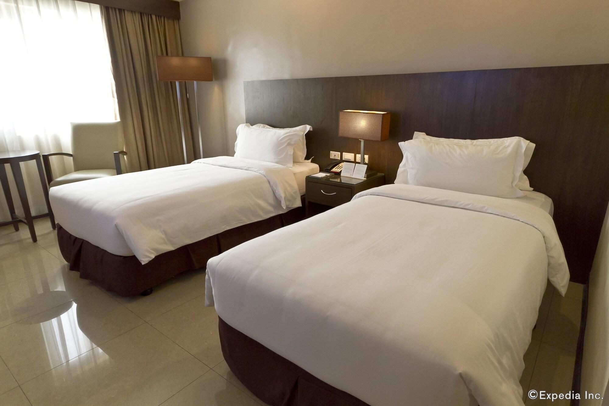 Mandarin Plaza Hotel Cebu Luaran gambar