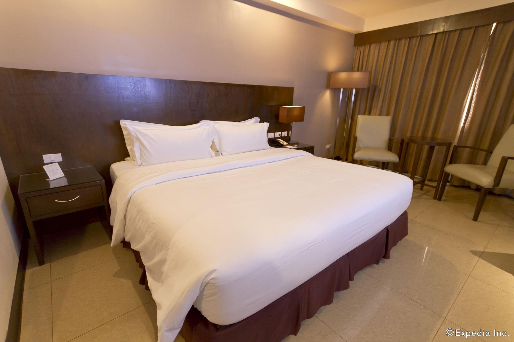 Mandarin Plaza Hotel Cebu Luaran gambar