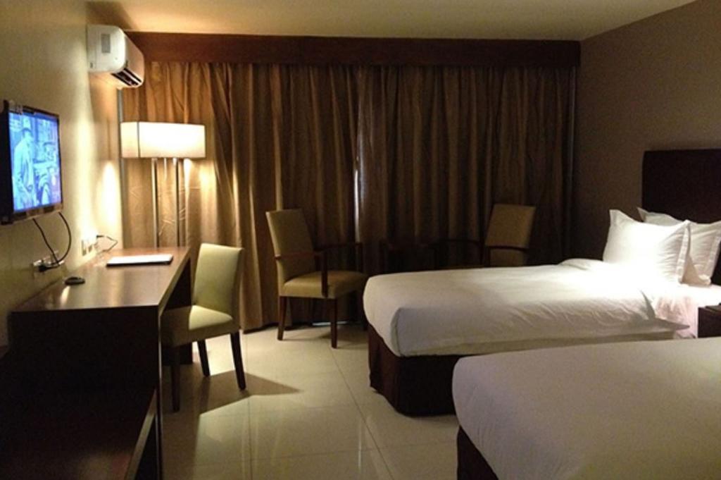 Mandarin Plaza Hotel Cebu Luaran gambar