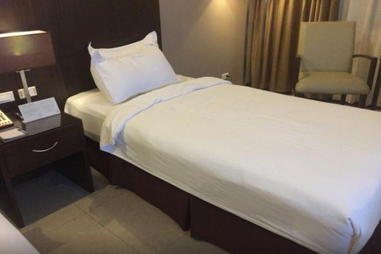 Mandarin Plaza Hotel Cebu Luaran gambar