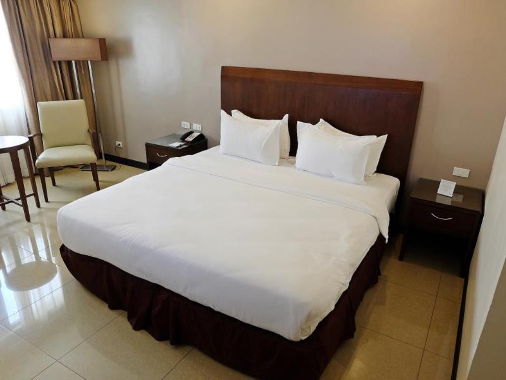 Mandarin Plaza Hotel Cebu Luaran gambar
