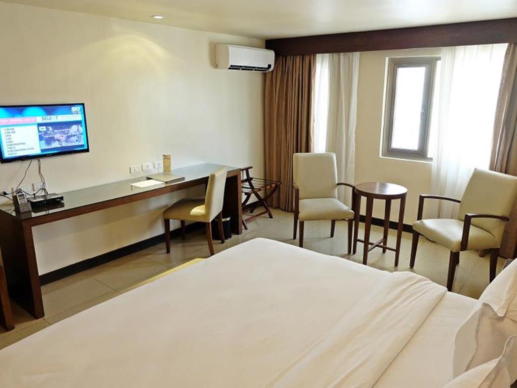 Mandarin Plaza Hotel Cebu Luaran gambar