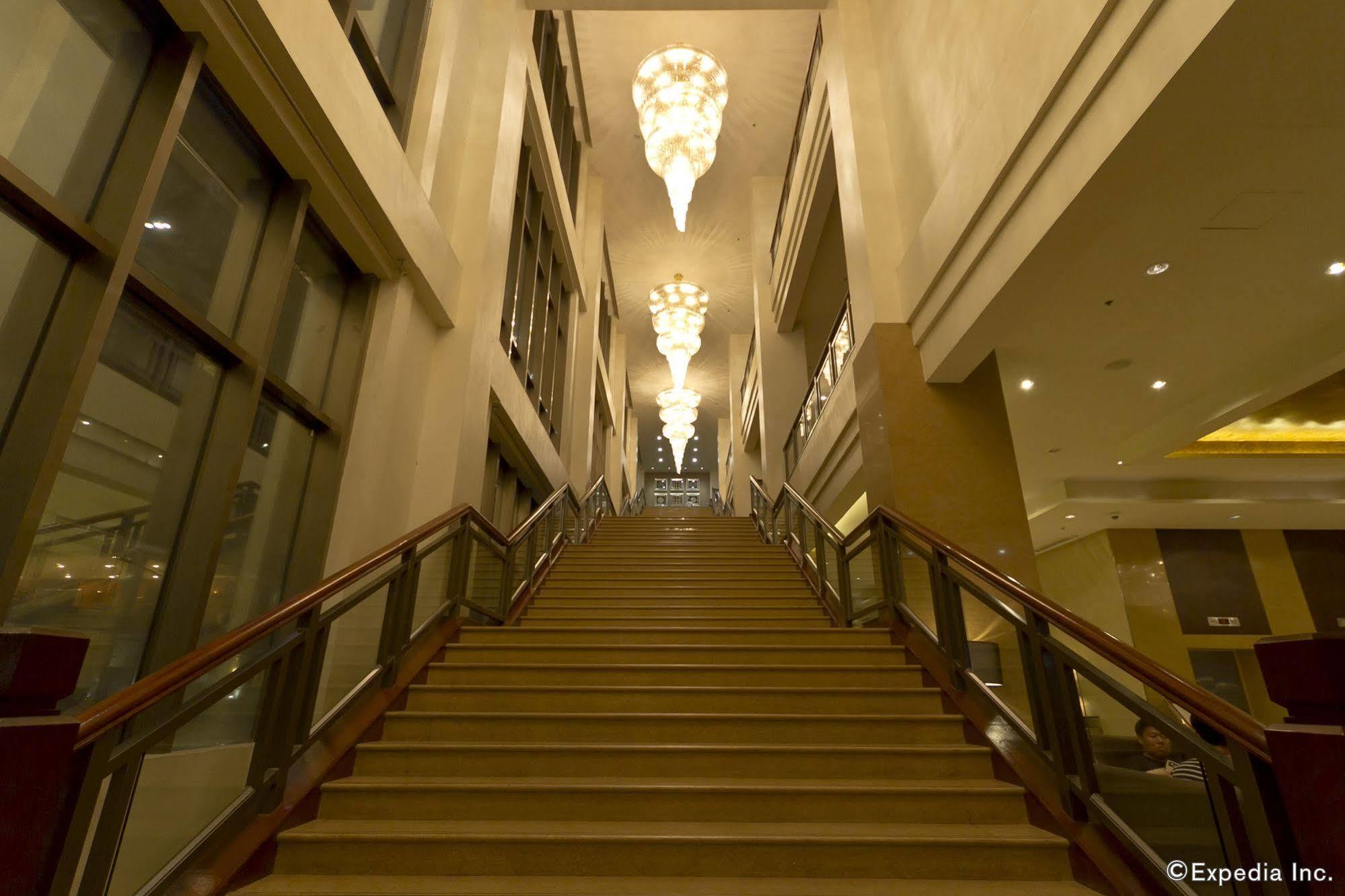 Mandarin Plaza Hotel Cebu Luaran gambar